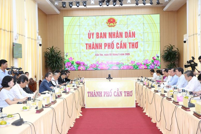 CẦN THƠ ĐÓN LÀN SÓNG CÔNG NGHỆ UAV, TĂNG TỐC ĐÔ THỊ THÔNG MINH